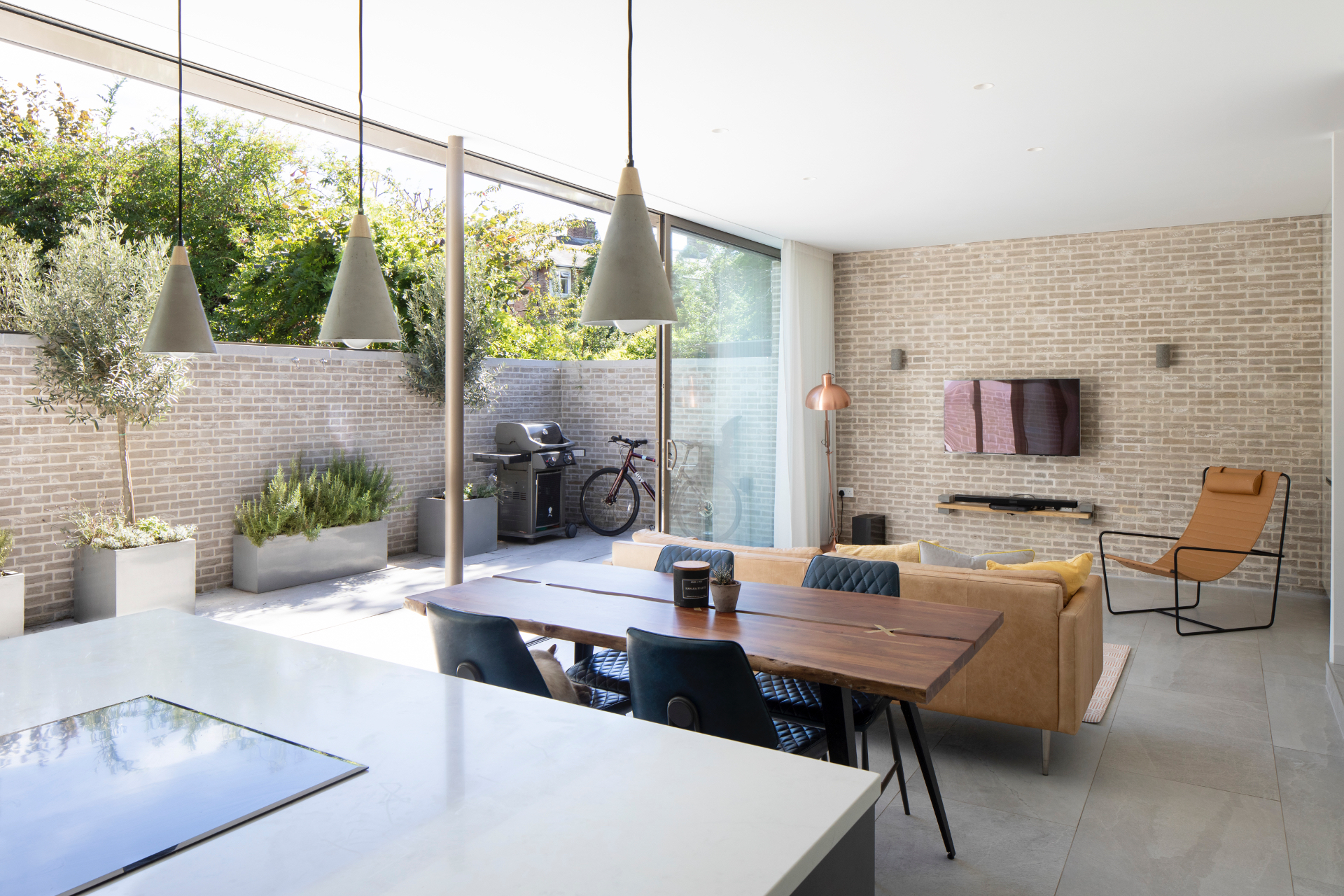 Completed renovation photo 4 of New build, Wandsworth in Wandsworth, South West London showing high-quality finishes and construction work by Bluebird Spaces