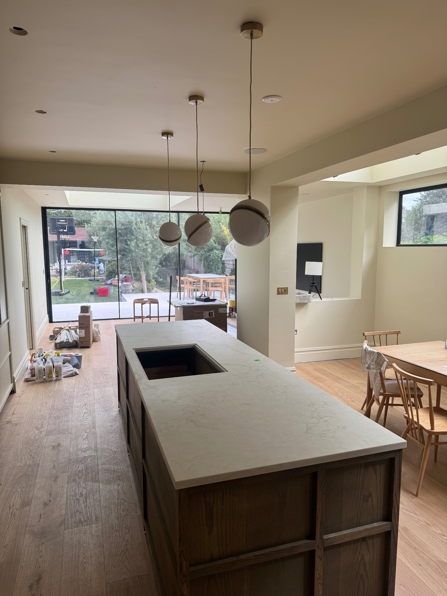 Completed renovation photo 1 of Side-return extension, Wandsworth in Wandsworth, South West London showing high-quality finishes and construction work by Bluebird Spaces