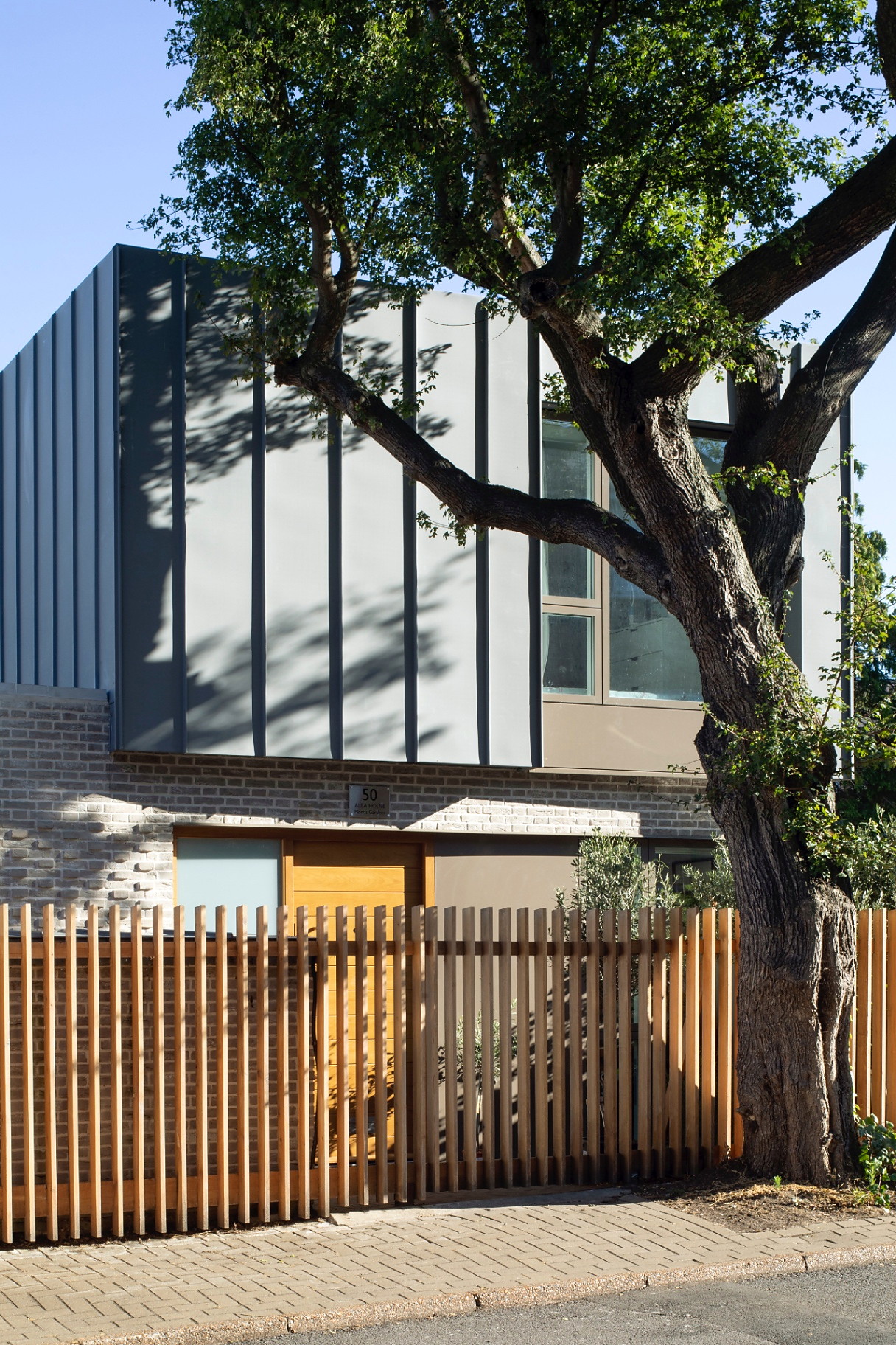 Contemporary new build home construction in Wandsworth, South West London by Bluebird Spaces