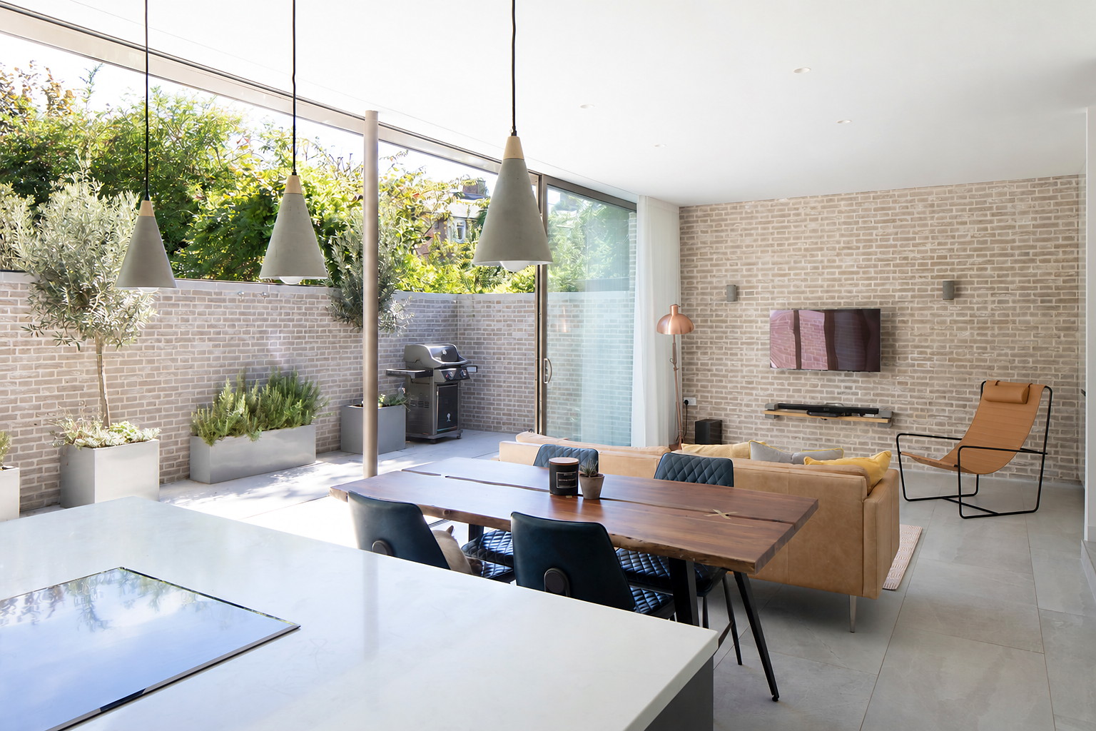 Completed renovation photo 4 of Wandsworth New Build Family Home in Wandsworth, South West London, SW18 showing high-quality finishes and construction work by Bluebird Spaces
